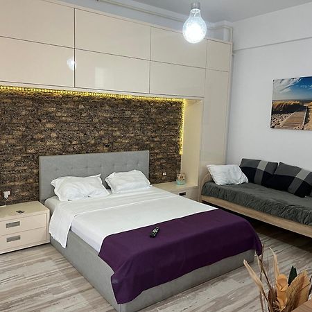 Lakeside Studio Mamaia Central Exterior foto